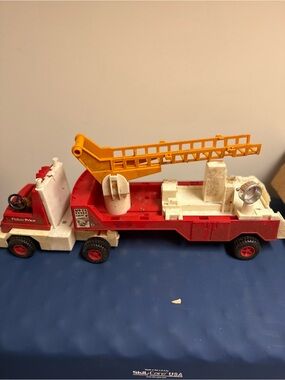 Fisher-Price Red, White and Yellow Fire Ladder Truck Toy
